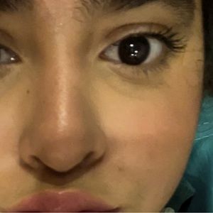 I like huge t shirts, baggy hoodies:)